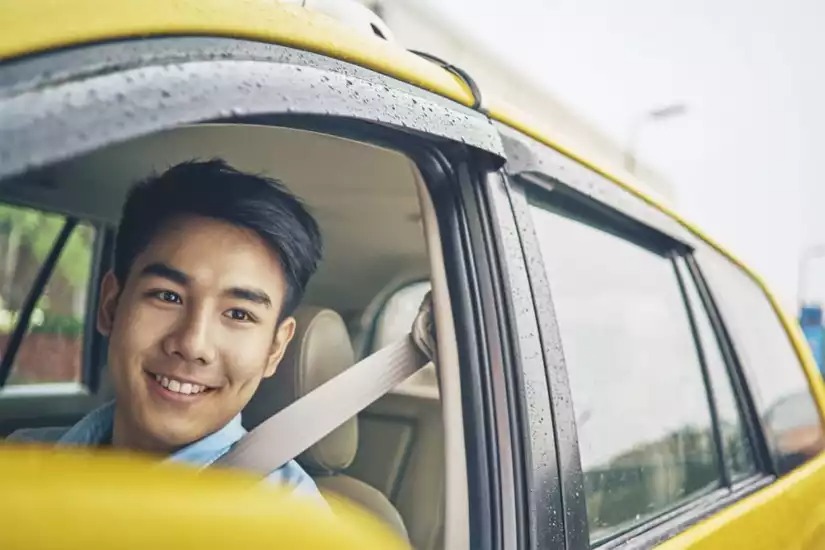 Thuê xe dịch vụ